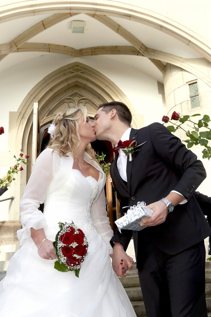 Real Wedding Story Verena Michael Kuss