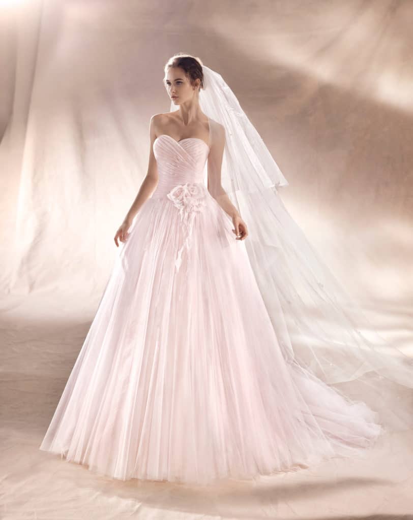White One Brautkleid