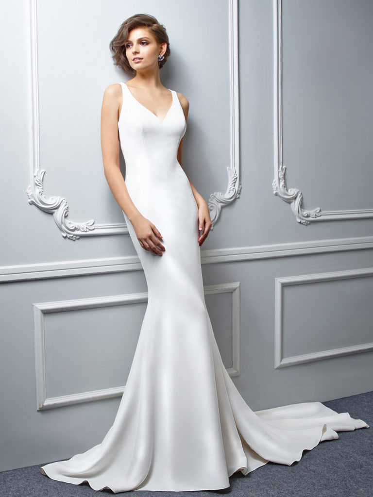 Slim Brautkleid