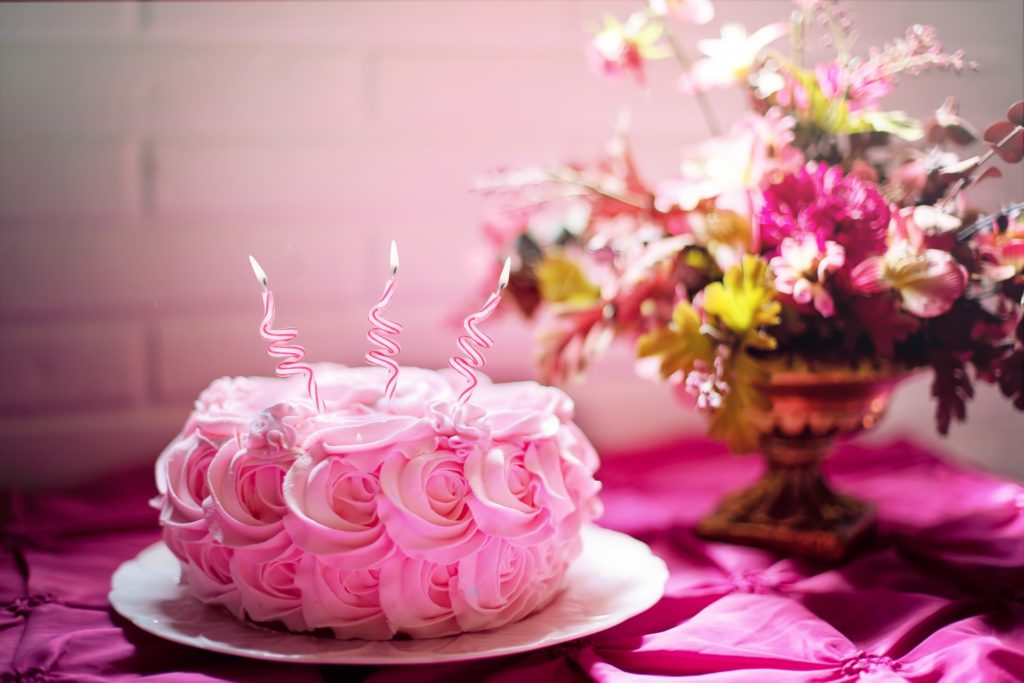 Rosa Tischdeko für die Hochzeit